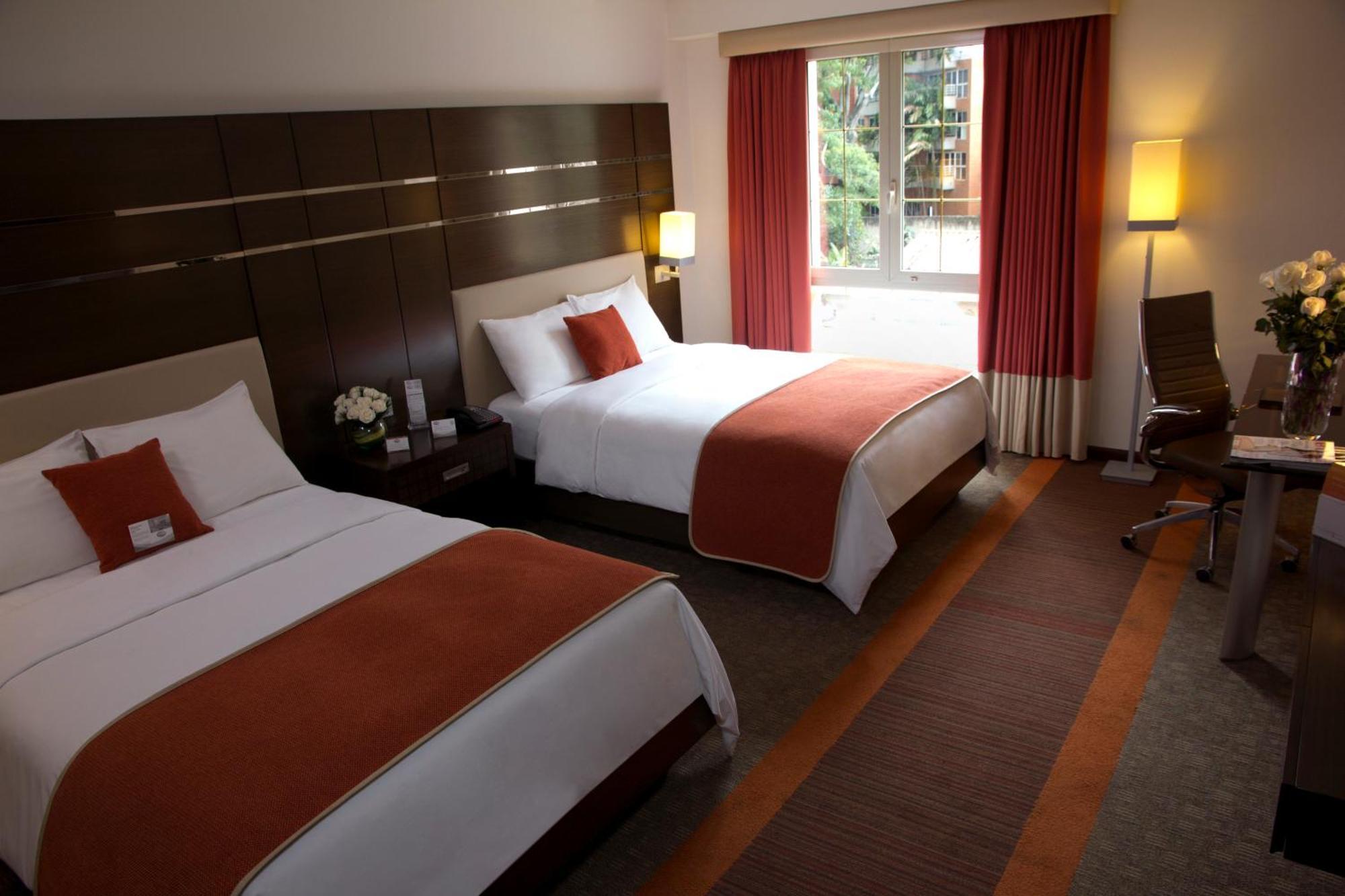 Hotel Altamira Village Caracas Bagian luar foto